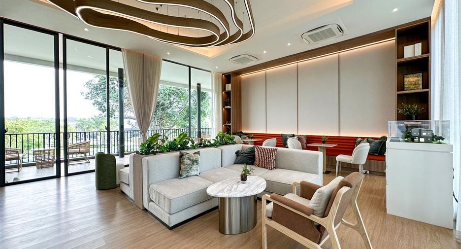 Haus zum Kauf mit 4 Zimmer in Bang Lamung, Chonburi