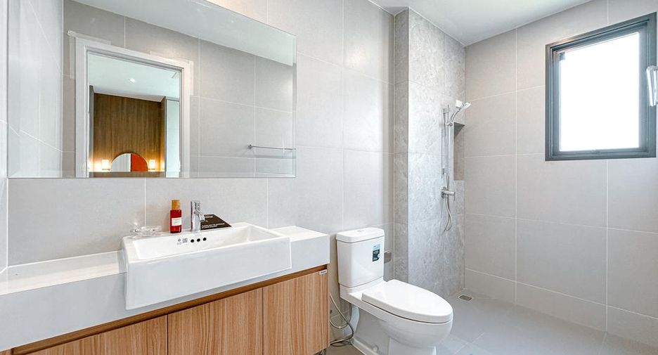 Haus zum Kauf mit 4 Zimmer in Bang Lamung, Chonburi