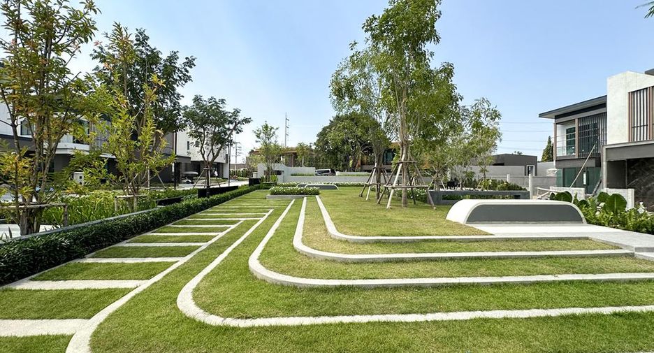 Haus zum Kauf mit 4 Zimmer in Bang Lamung, Chonburi