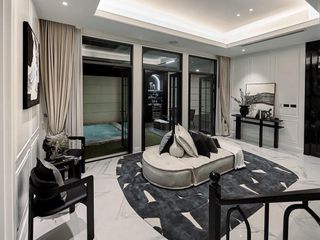 For sale 4 bedrooms house in Watthana, Bangkok