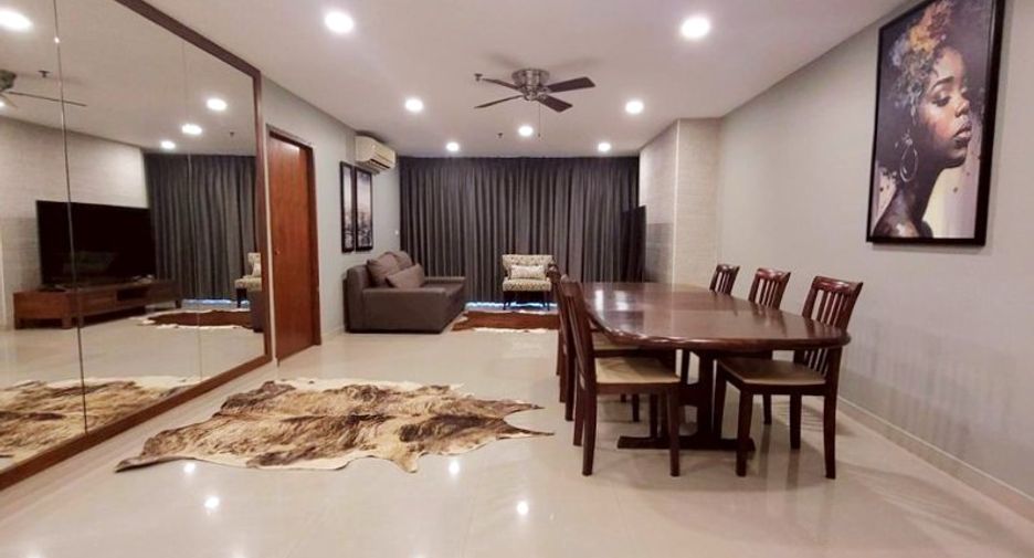 For sale 2 bedrooms condo in Watthana, Bangkok