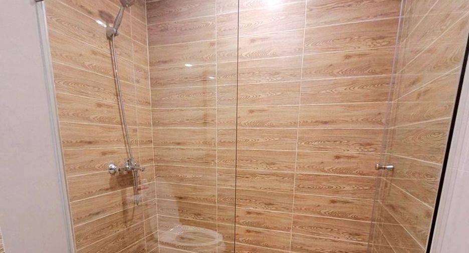 For sale 2 bedrooms condo in Watthana, Bangkok