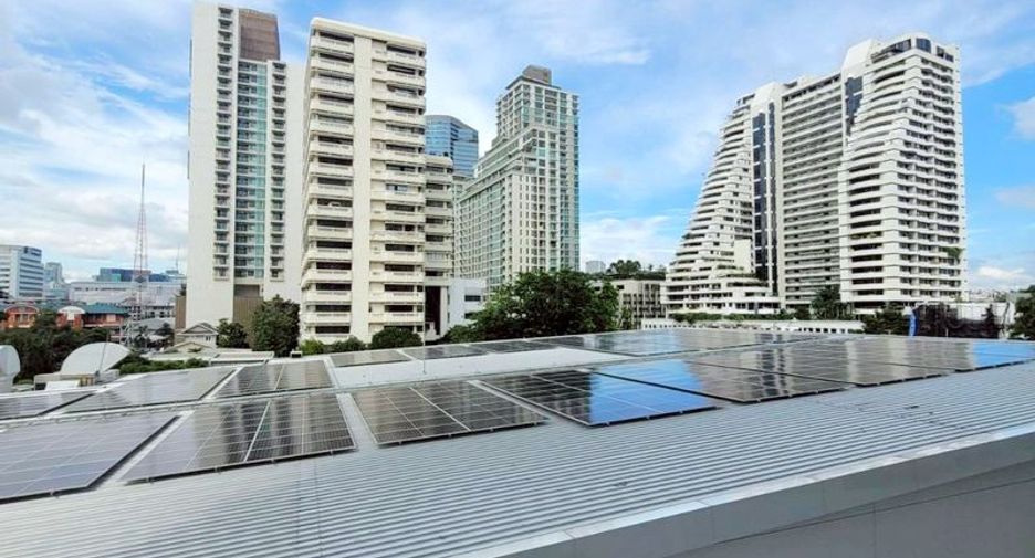 For sale 2 bedrooms condo in Watthana, Bangkok
