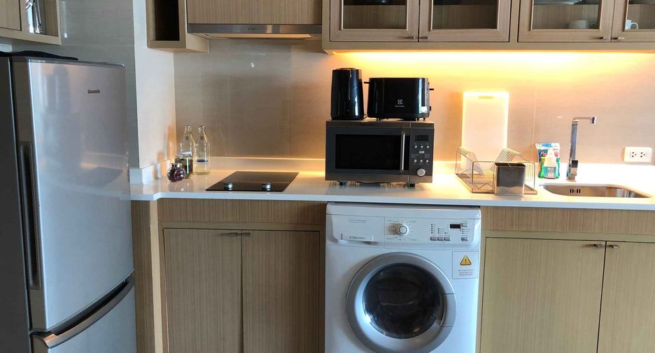 Wohnung zur Miete mit 3 Zimmer in Khlong Toei, Bangkok