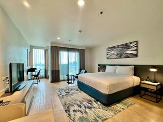 For rent studio condo in Khlong Toei, Bangkok