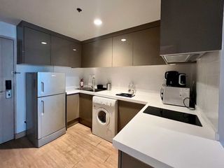For rent studio condo in Khlong Toei, Bangkok