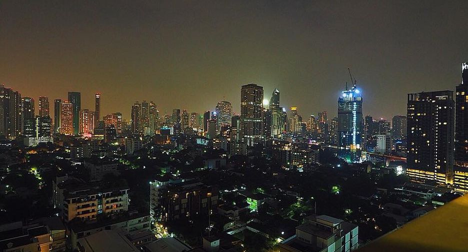 À louer et à vendre 2 chambres condo à Khlong Toei, Bangkok
