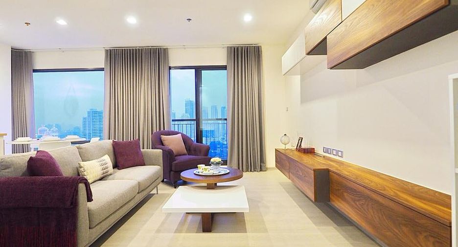 À louer et à vendre 2 chambres condo à Khlong Toei, Bangkok