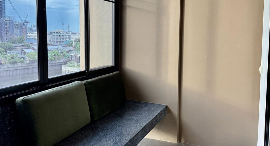 For rent and for sale 3 bedrooms townhouse in Khlong Toei, Bangkok