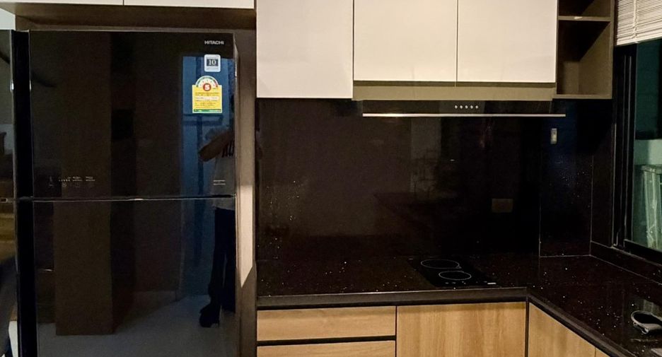 For rent and for sale 3 bedrooms townhouse in Khlong Toei, Bangkok