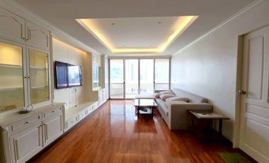 For rent 3 bedrooms condo in Khlong Toei, Bangkok