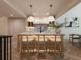 For rent 5 bedrooms house in Khlong Toei, Bangkok