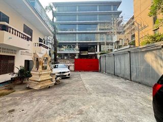 For rent land in Phra Khanong, Bangkok