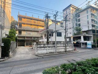 For rent land in Phra Khanong, Bangkok