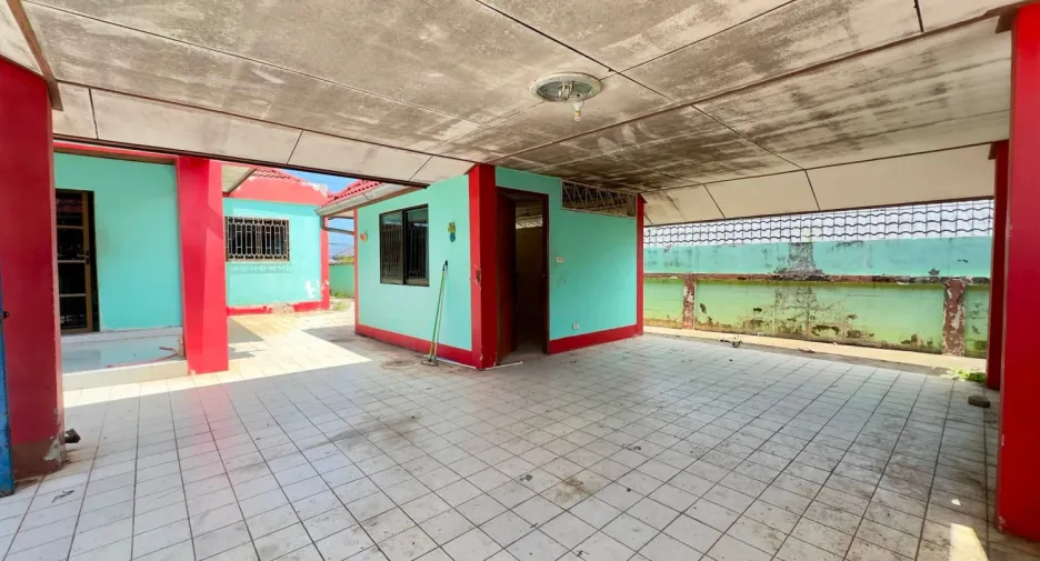 出售 4 卧室 独立屋 在 Mueang Mukdahan, Mukdahan