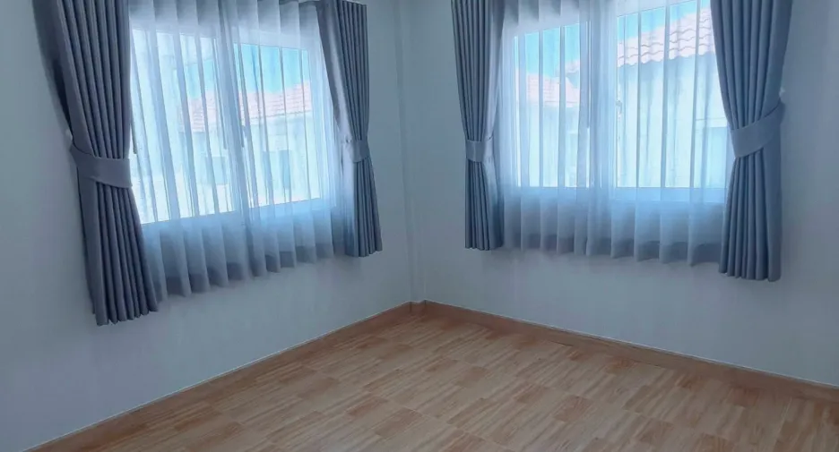 À louer 3 chambres maison à Bang Lamung, Chonburi