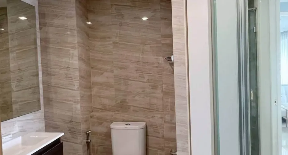 For sale 1 bed condo in Bang Lamung, Chonburi