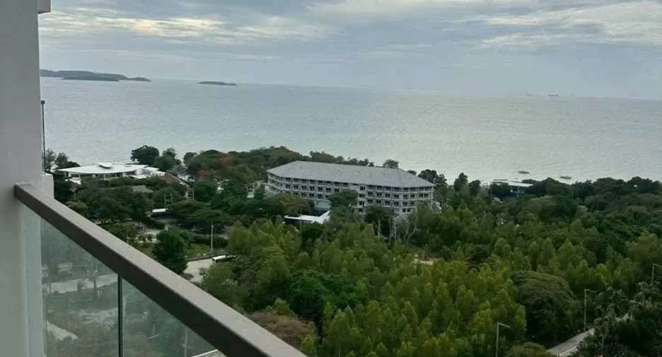 For sale studio condo in Bang Lamung, Chonburi