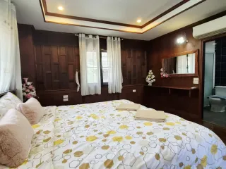 Villa zum Kauf mit 4 Zimmer in Bang Lamung, Chonburi