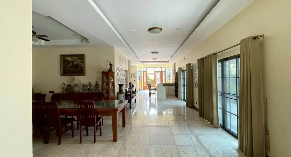 For sale 5 bedrooms house in Bang Lamung, Chonburi