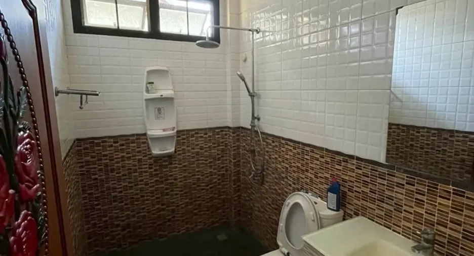 For sale 5 bedrooms house in Bang Lamung, Chonburi