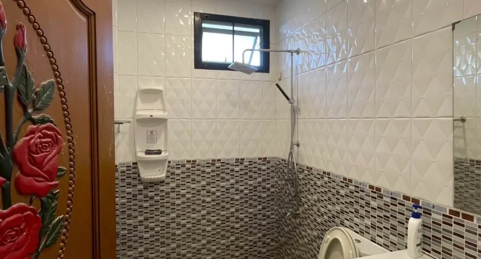 For sale 5 bedrooms house in Bang Lamung, Chonburi