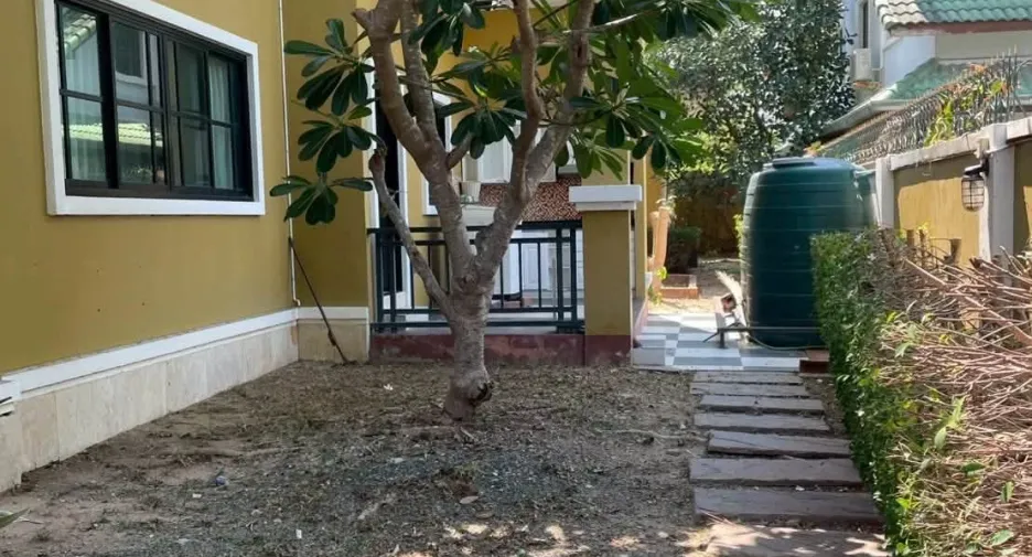 For sale 5 bedrooms house in Bang Lamung, Chonburi