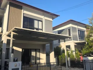 For rent 4 bedrooms house in Saraphi, Chiang Mai