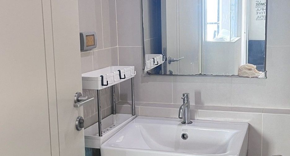For sale 1 bed condo in Bang Kapi, Bangkok