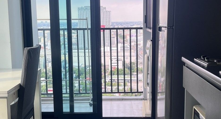 For sale 1 bed condo in Bang Kapi, Bangkok