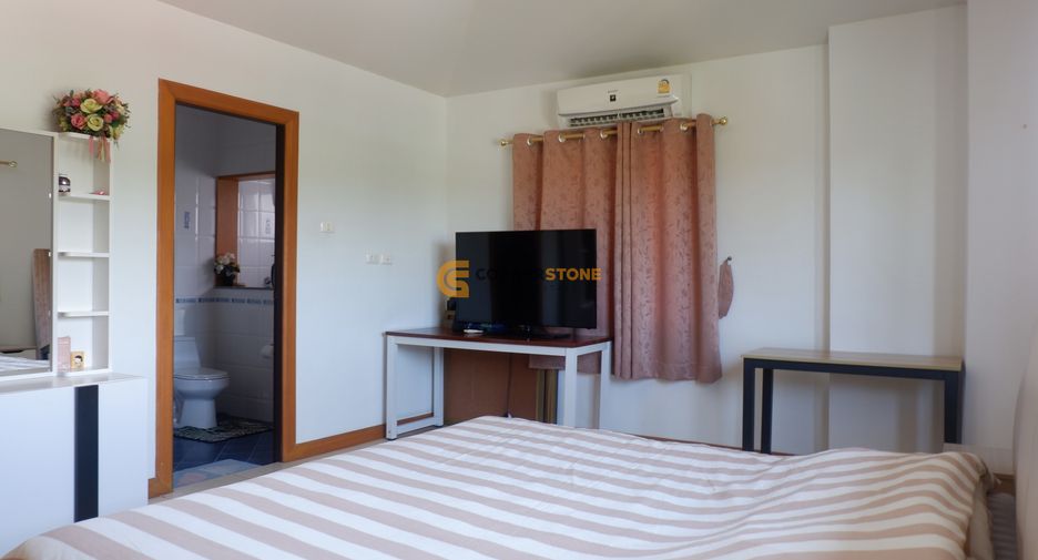 Casa en alquiler de 3 habitaciones en Bang Lamung, Chonburi