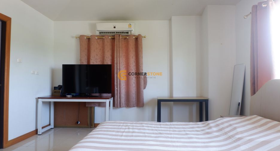 Casa en alquiler de 3 habitaciones en Bang Lamung, Chonburi