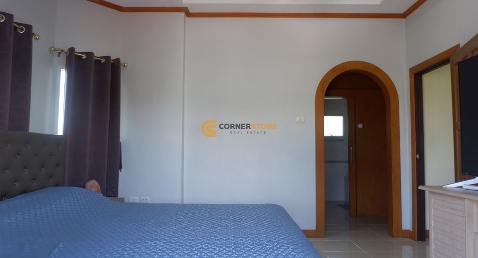 Casa en alquiler de 3 habitaciones en Bang Lamung, Chonburi