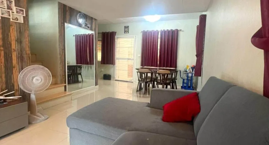 For sale and for rent 3 bedrooms townhouse in Khlong Sam Wa, Bangkok