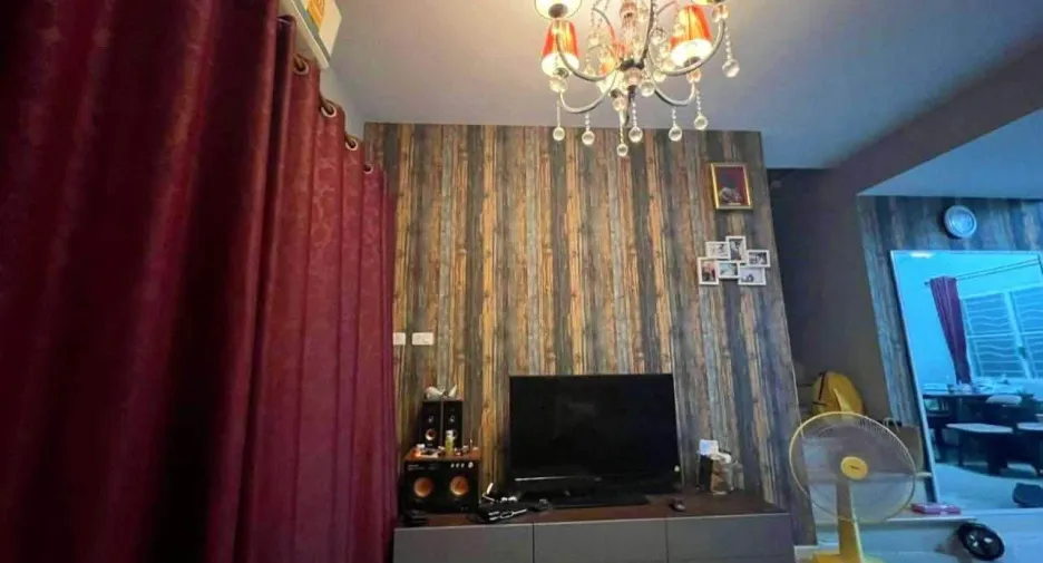 For sale and for rent 3 bedrooms townhouse in Khlong Sam Wa, Bangkok