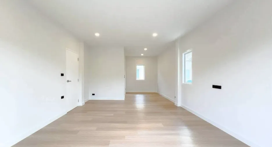 Haus zum Kauf mit 3 Zimmer in Bang Kruai, Nonthaburi