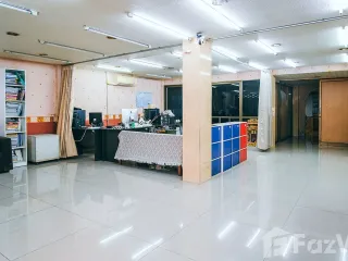 Oficina en venta de 4 habitaciones en Mueang Nonthaburi, Nonthaburi