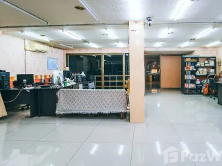 Oficina en venta de 4 habitaciones en Mueang Nonthaburi, Nonthaburi