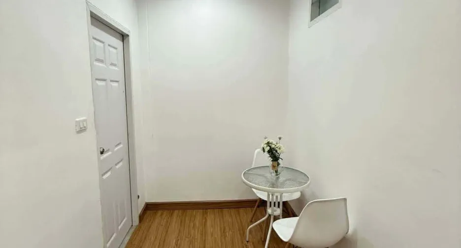 Reihenhaus zur Miete mit 3 Zimmer in Mueang Khon Kaen, Khon Kaen