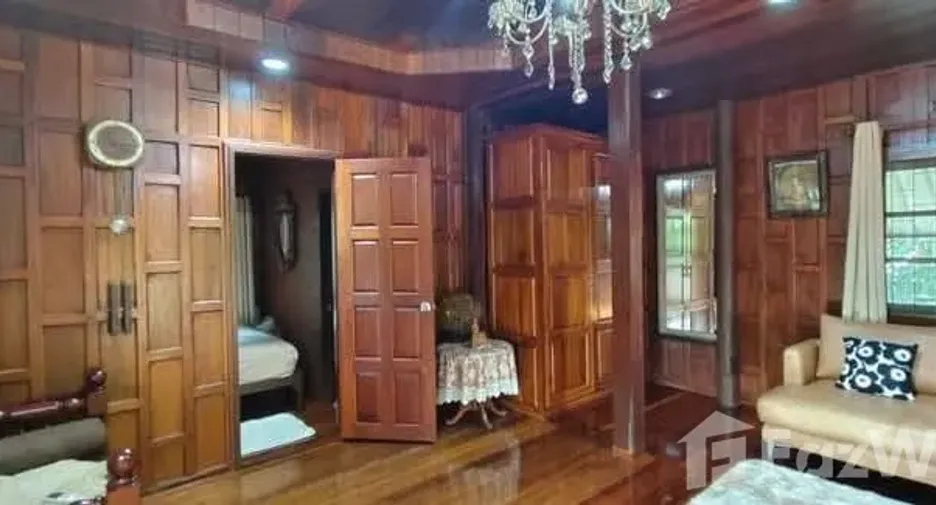 Haus zum Kauf mit 1 Zimmer in Mueang Rayong, Rayong