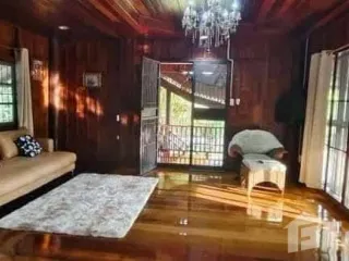 Haus zum Kauf mit 1 Zimmer in Mueang Rayong, Rayong