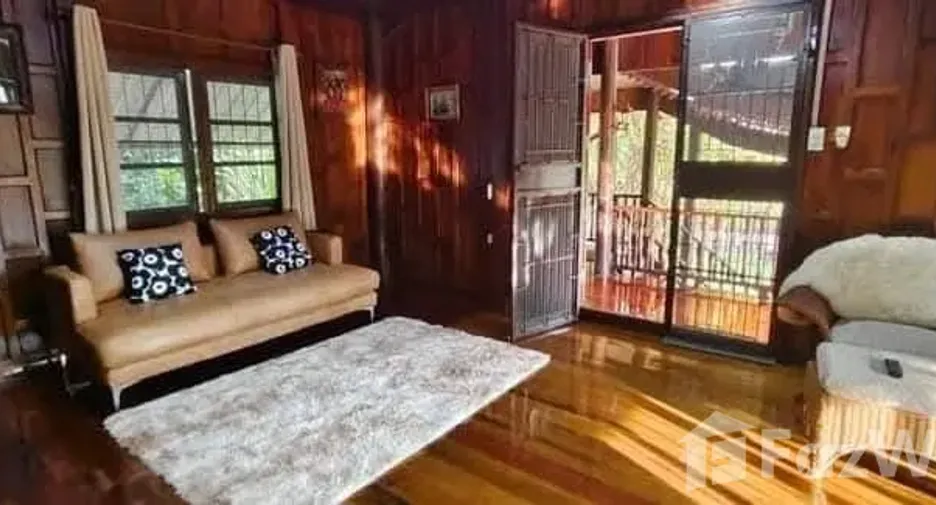 Haus zum Kauf mit 1 Zimmer in Mueang Rayong, Rayong
