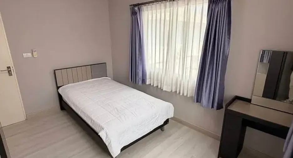À louer 3 chambres maison à Phutthamonthon, Nakhon Pathom
