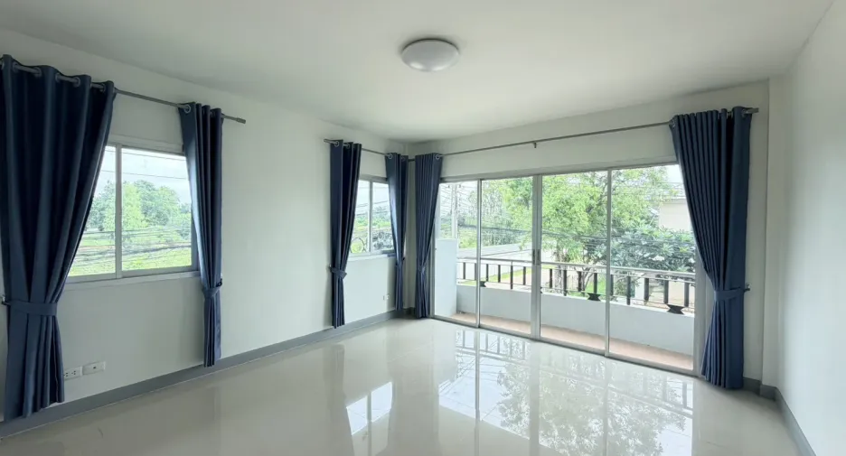 Casa en alquiler de 3 habitaciones en Mueang Khon Kaen, Khon Kaen