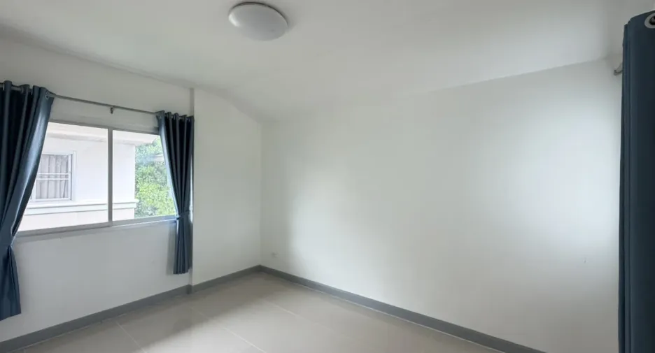 Casa en alquiler de 3 habitaciones en Mueang Khon Kaen, Khon Kaen