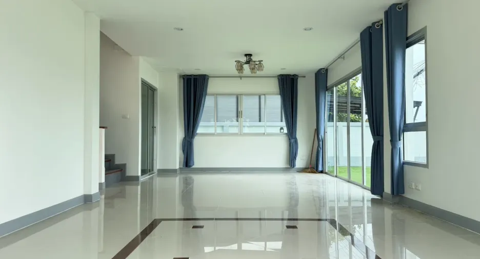 Casa en alquiler de 3 habitaciones en Mueang Khon Kaen, Khon Kaen