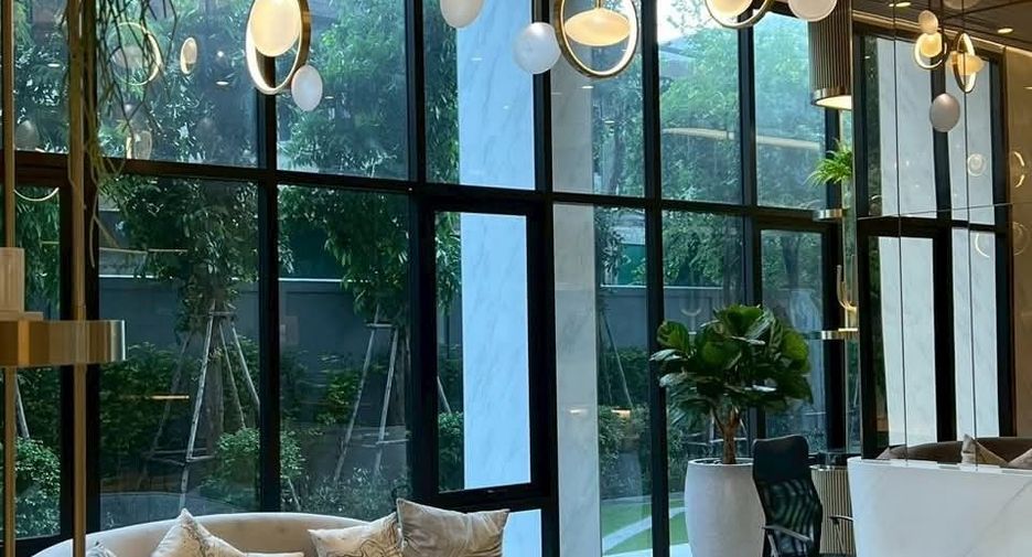For rent 2 bedrooms condo in Mueang Samut Prakan, Samut Prakan