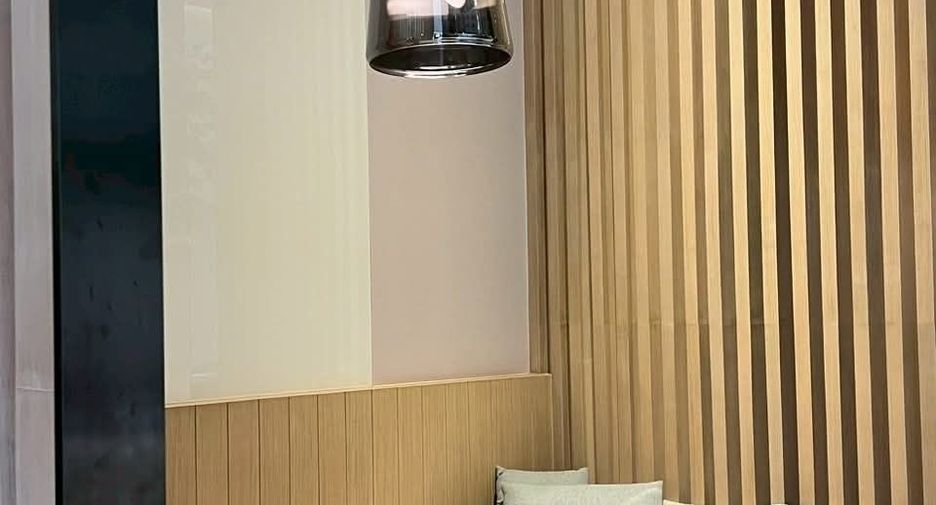 For rent 2 bedrooms condo in Mueang Samut Prakan, Samut Prakan