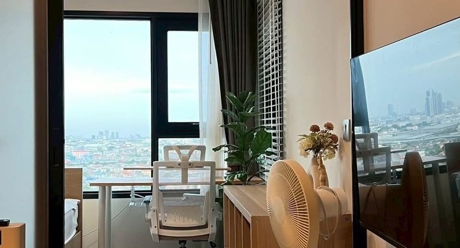 For rent 2 bedrooms condo in Mueang Samut Prakan, Samut Prakan