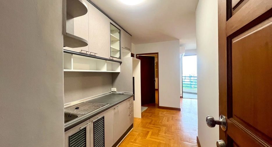 For sale 2 bedrooms condo in Chatuchak, Bangkok